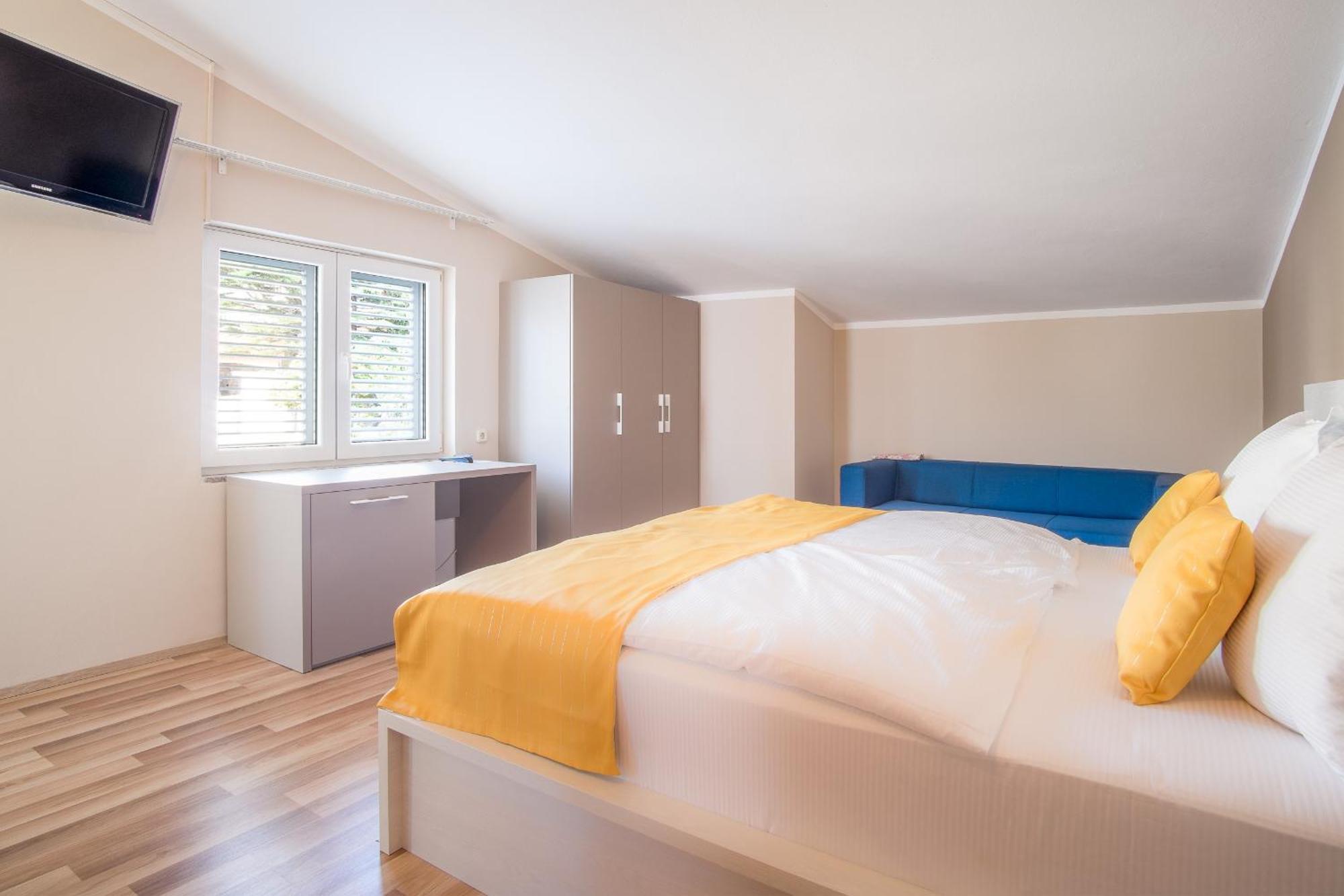 Rooms Nadia Stara Baška Habitación foto