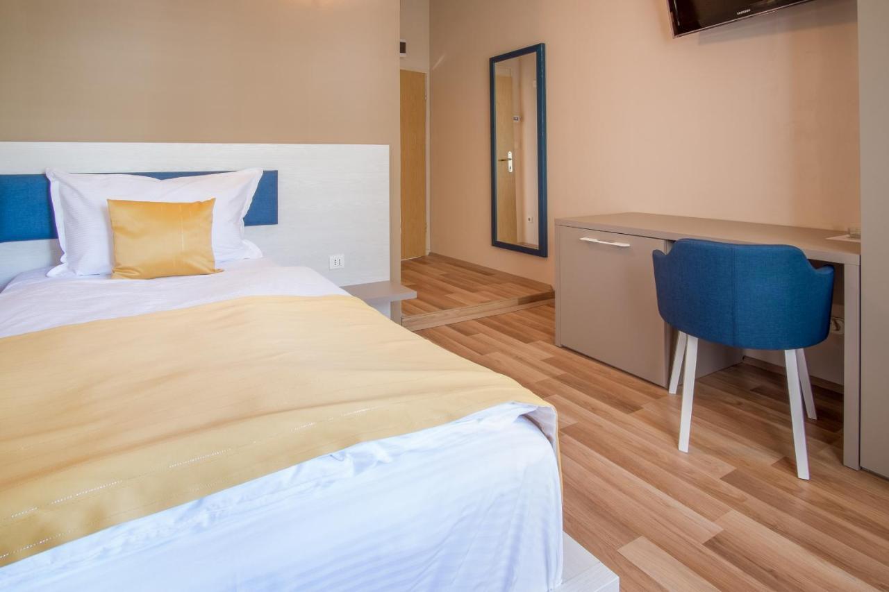Rooms Nadia Stara Baška Habitación foto
